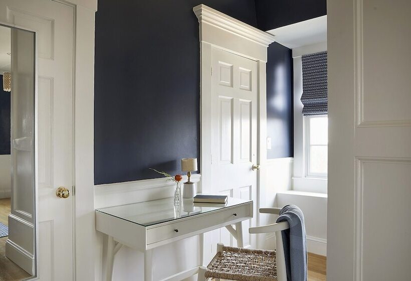 スイート, The Christopher, The Edgartown Collection