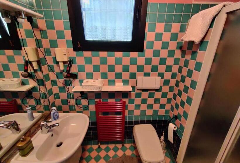 اتاق استاندارد چهار تخته, Villagramde