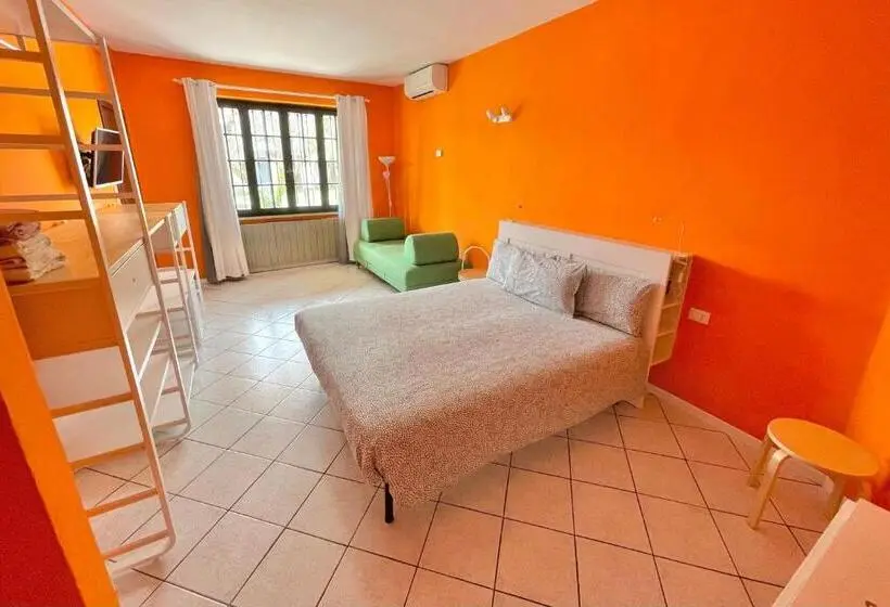اتاق پنج‌تخته استاندارد, Albergo Vittoria