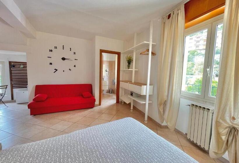 غرفة قياسية ثلاثية, Albergo Vittoria