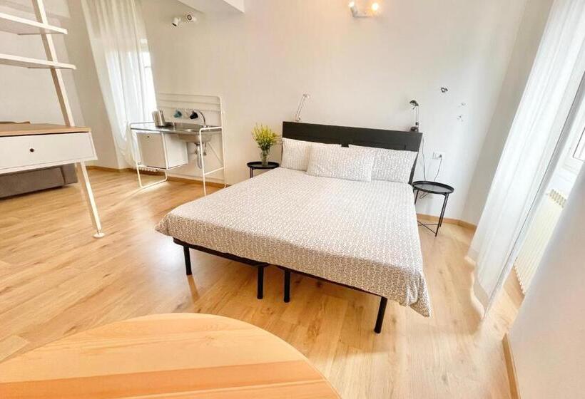 اتاق استاندارد چهار تخته, Albergo Vittoria