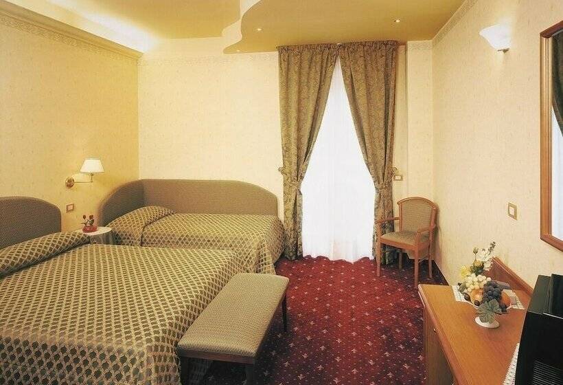 三人经典房间, Aurora