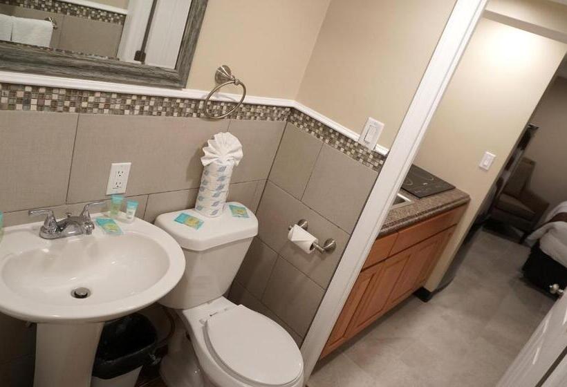 Полулюкс Повышенной Комфортности, Beachside Resort