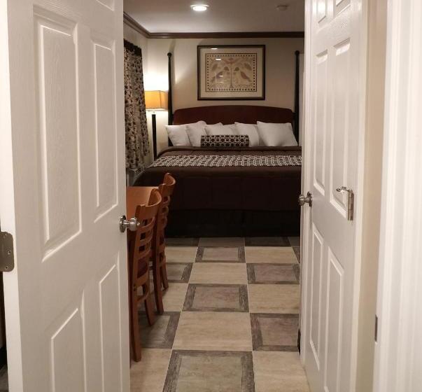 디럭스 주니어 스위트, Beachside Resort