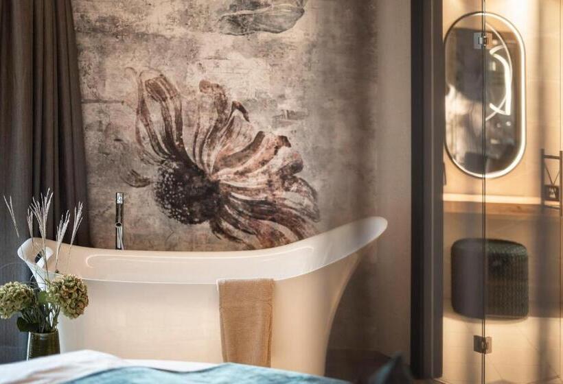 Люкс Повышенной Комфортности, Der Mesnerwirt   4 Superior   Meran 2000