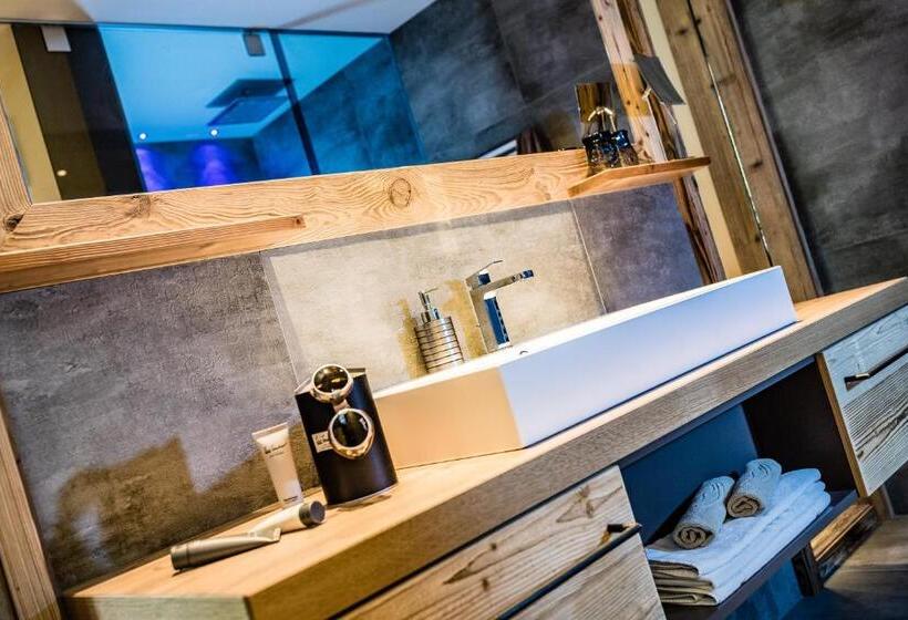 스탠다드 룸, Der Mesnerwirt   4 Superior   Meran 2000