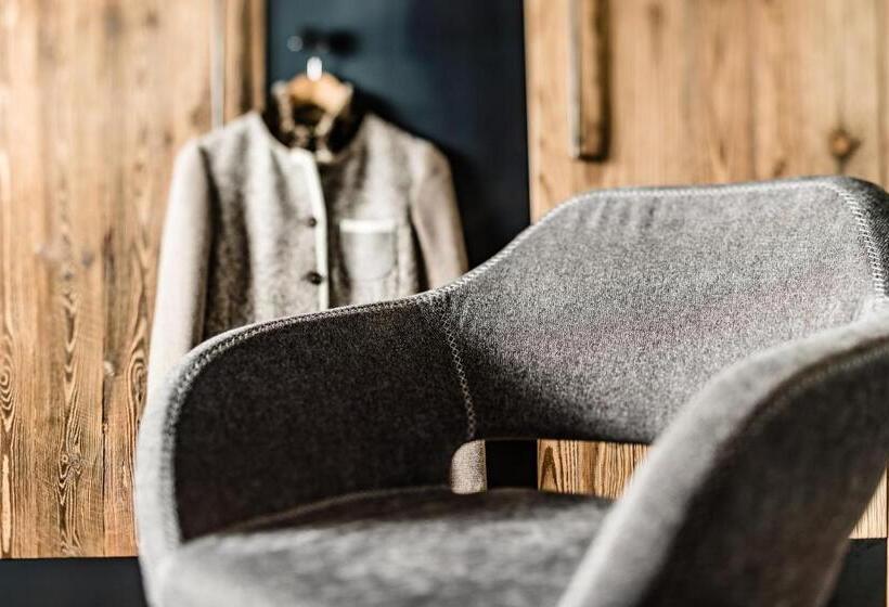 Номер Superior, Der Mesnerwirt   4 Superior   Meran 2000