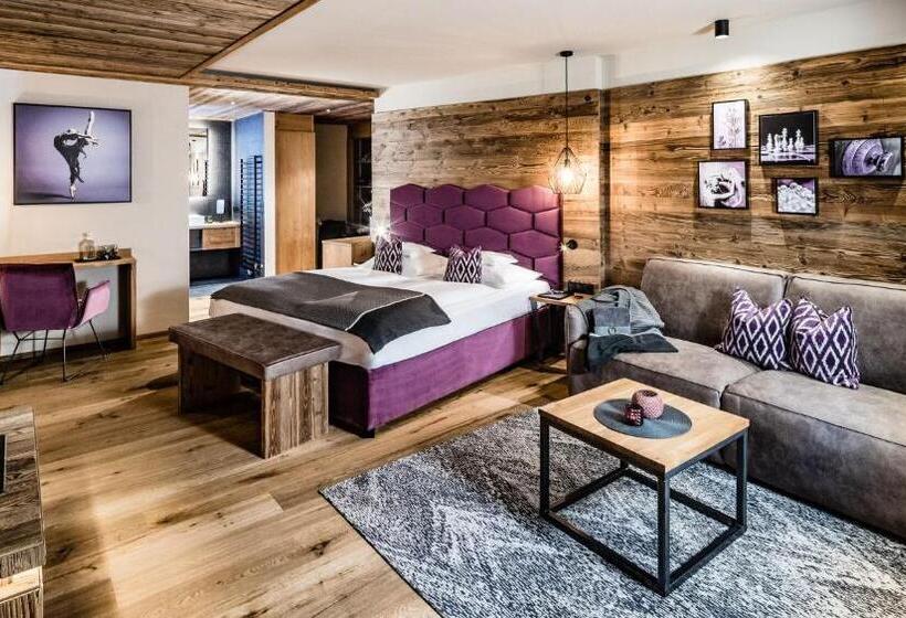 Люкс, Der Mesnerwirt   4 Superior   Meran 2000