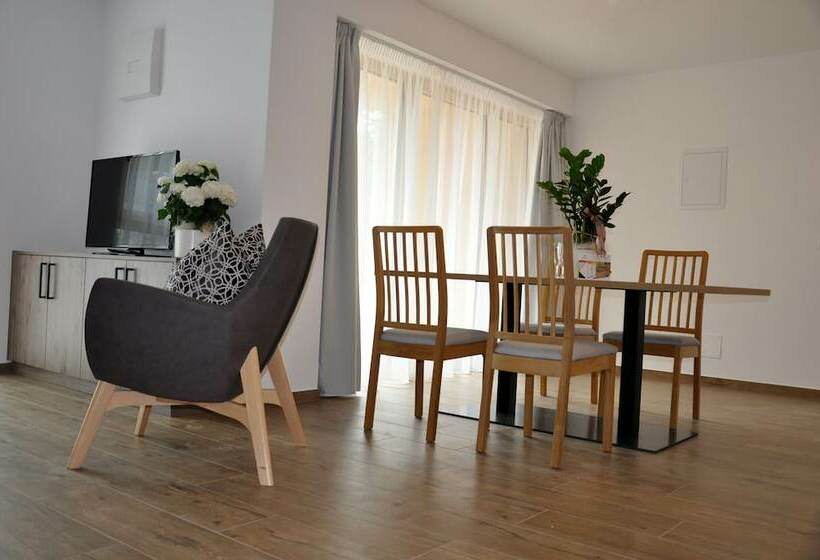 آپارتمان 1 خوابه همکف, Fohrenhof