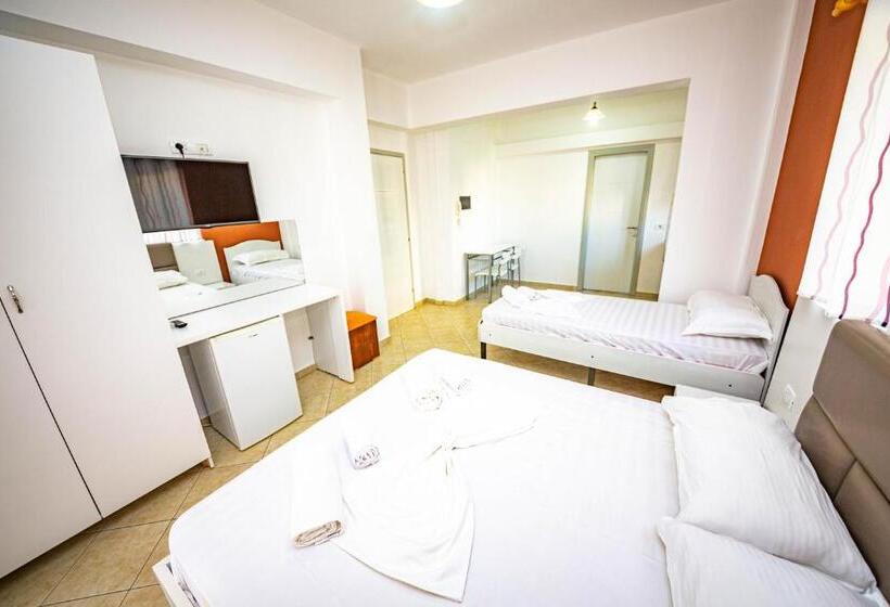 Triple Room Sea View, Ideal Aparthotel Saranda