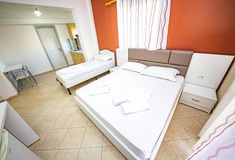 Triple Room Sea View, Ideal Aparthotel Saranda