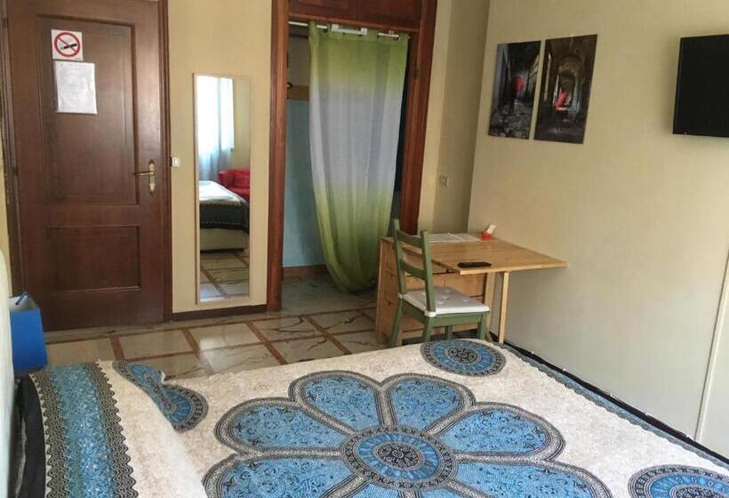 标准间, Lotus B&b