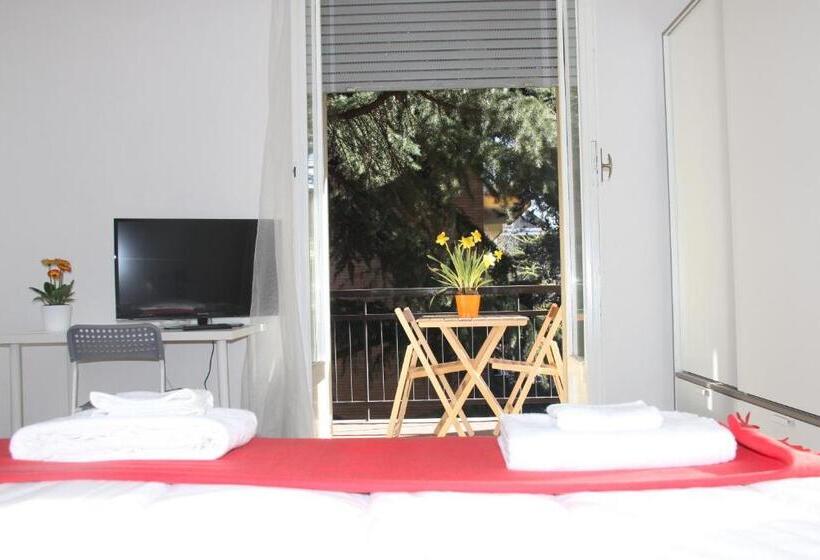 标准房带园景, Lotus B&b