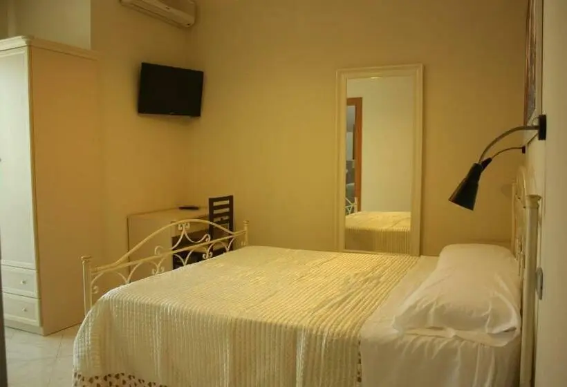 Standard Kolmen Hengen Huone, Otto&mezzo B&b