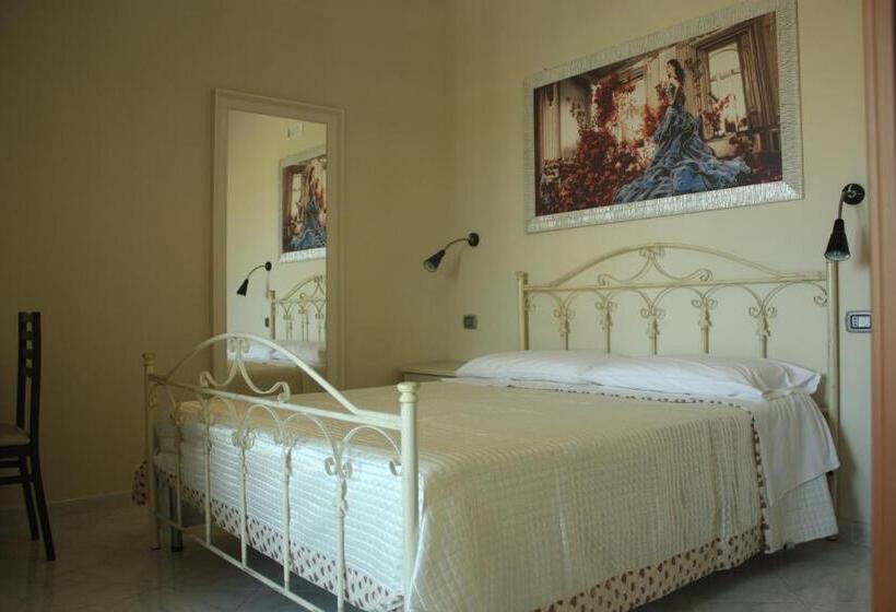 Номер Стандарт Трехместный, Otto&mezzo B&b
