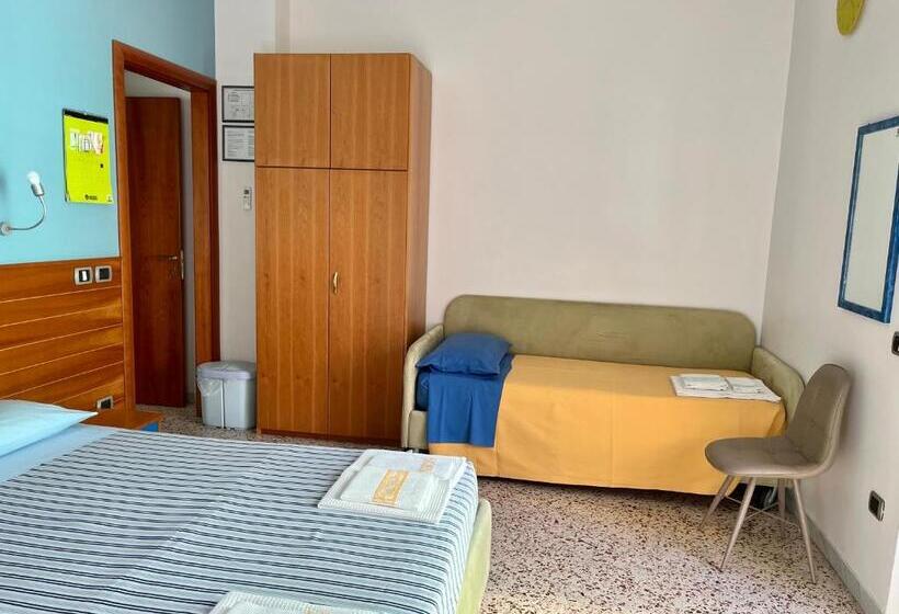 اتاق استاندارد سه نفره, Piccolo Principe Salerno B&b