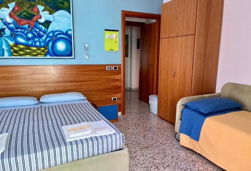 اتاق استاندارد سه نفره, Piccolo Principe Salerno B&b