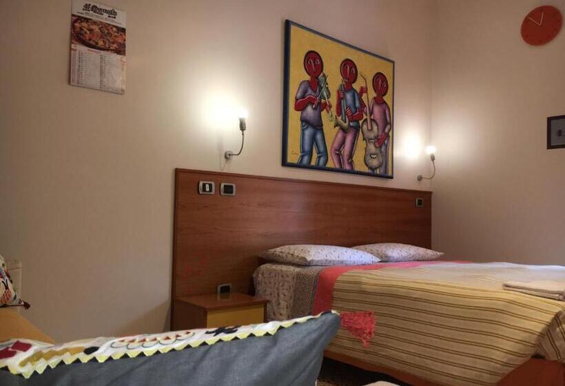 اتاق استاندارد سه تخته با سرویس بهداشتی مشترک, Piccolo Principe Salerno B&b