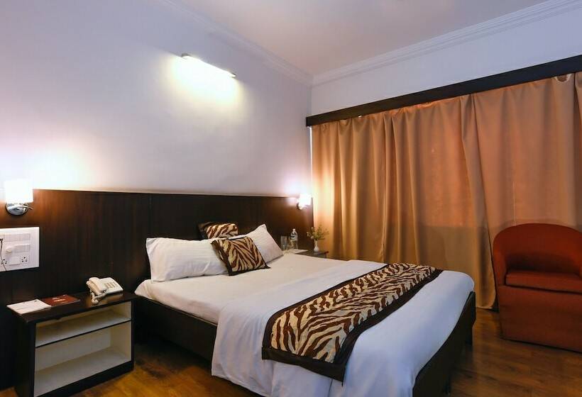 Deluxe-huone Kaupunkinäkymä, Tristar Hotels