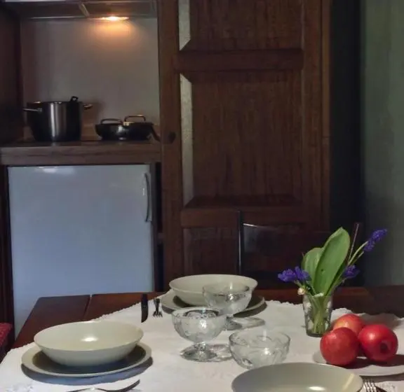 اتاق لوکس سه تخته, Agriturismo B&b Chevres A Cheval