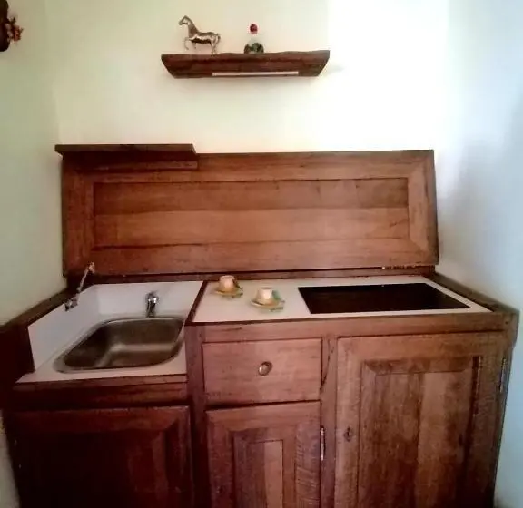 اتاق استاندارد با چشم‌انداز کوهستان, Agriturismo B&b Chevres A Cheval