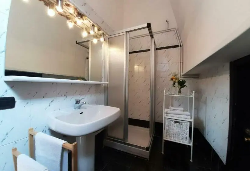 スタンダードルーム, B&b Dei Laghi