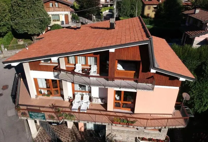 ファミリールーム, B&b Dei Laghi
