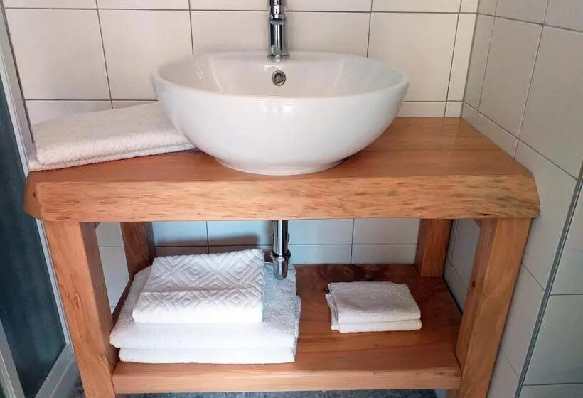 ファミリールーム, B&b Dei Laghi