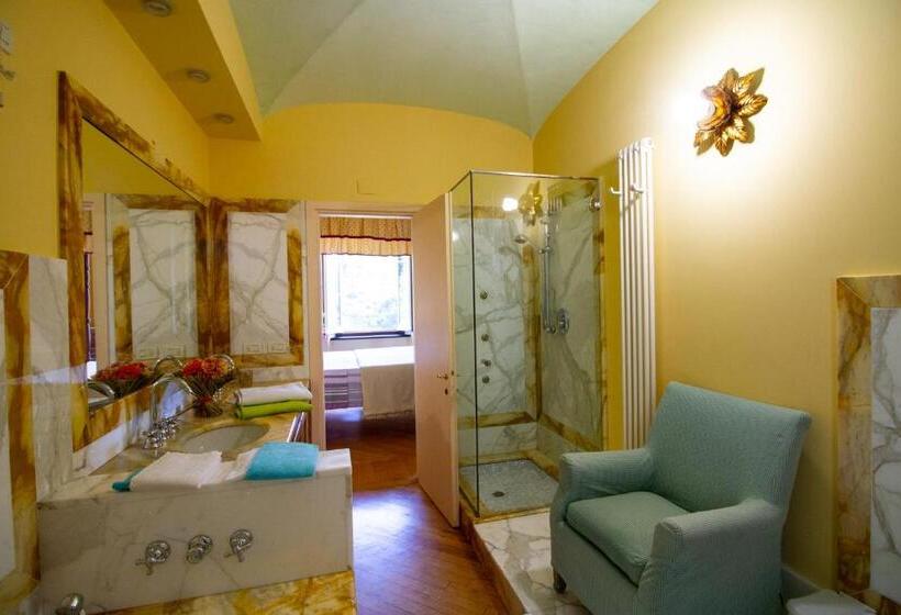 Quarto Deluxe, Rivarola Al Tempo Dei Castelli