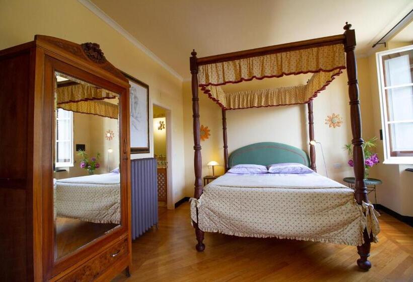 חדר דלוקס, Rivarola Al Tempo Dei Castelli