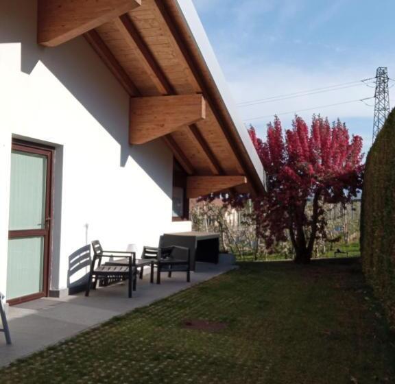 דירת חדר, Agritur Deromedi