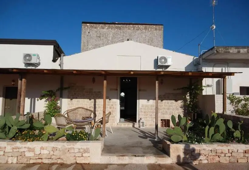 Standard Kolmen Hengen Huone, Agriturismo Masseria Alberotanza