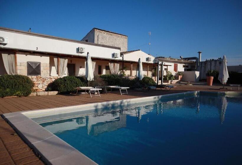 스탠다드 트리플 룸, Agriturismo Masseria Alberotanza