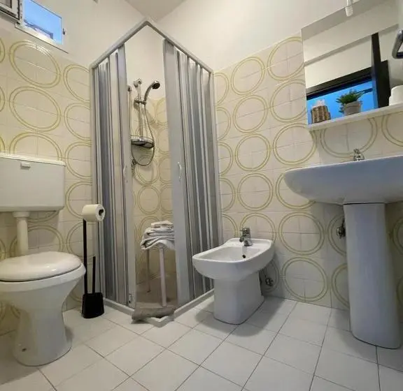 اتاق اکونومی, Bed And Breakfast Coppadicuocobb