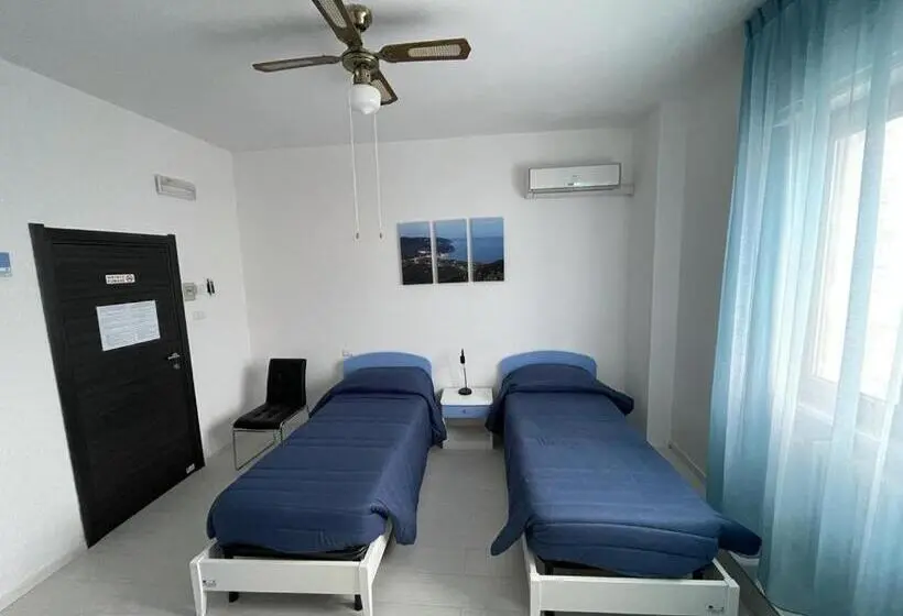 اتاق اکونومی, Bed And Breakfast Coppadicuocobb