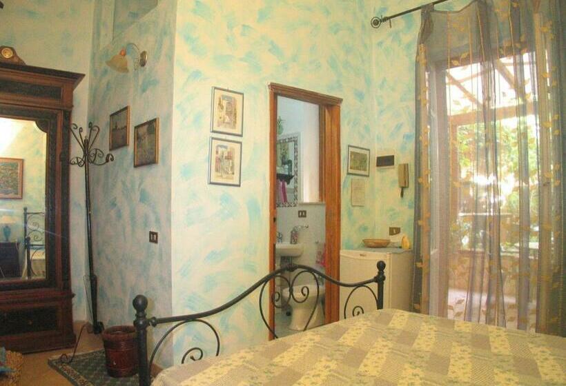 标准间, The Garden