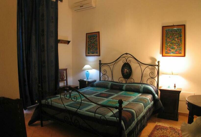 标准间, The Garden