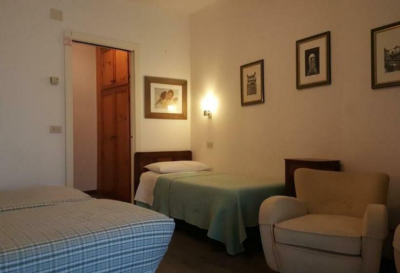 غرفة قياسية ثلاثية, Trattoria Traversi