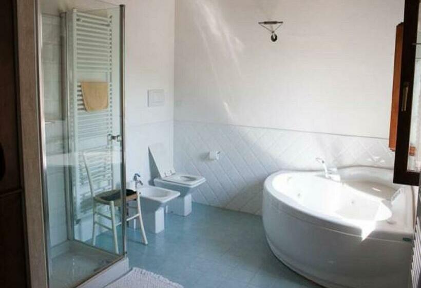 סוויטה דלוקס, Villarondanella