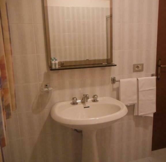 اتاق استاندارد, Mochettaz