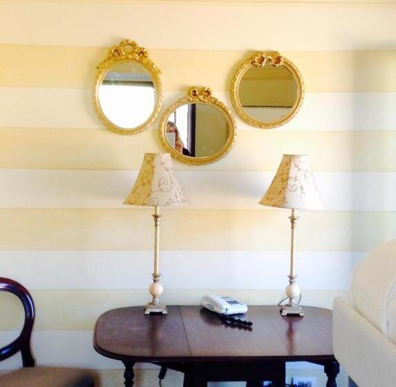 جناح جونيور مزوَّد بتراس, Palagi