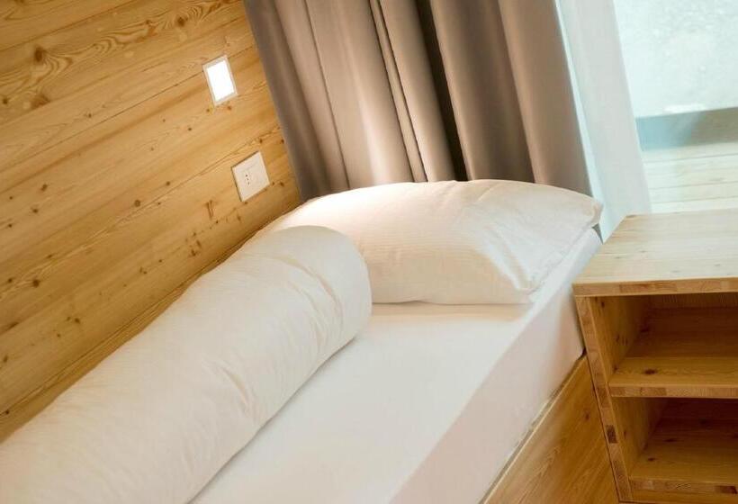 スタンダード4人部屋, Vallesinella Hotel Restaurant Bar