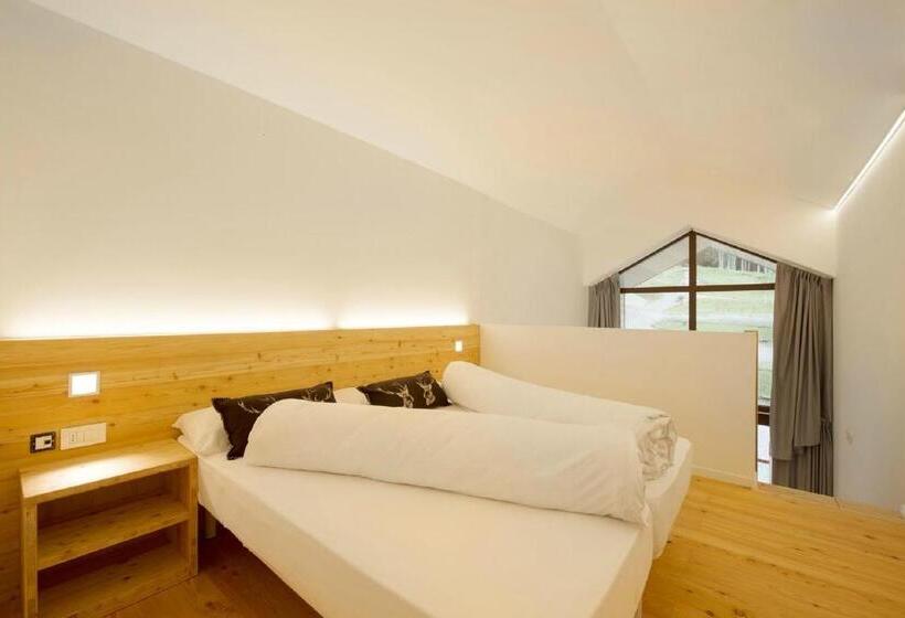 スタンダード4人部屋, Vallesinella Hotel Restaurant Bar