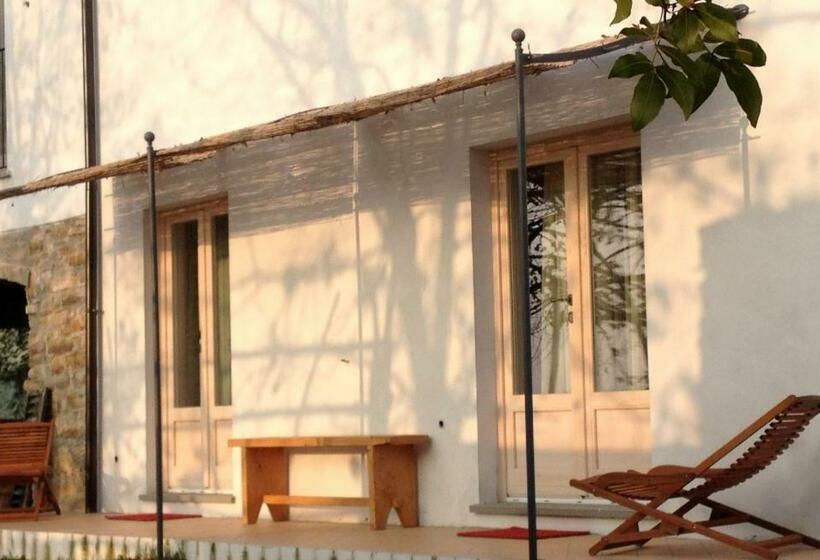 标准房带园景, B&b Al Giardino Dei Mandorli