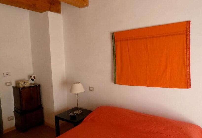 חדר סטנדרט נוף לגינה, B&b Al Giardino Dei Mandorli