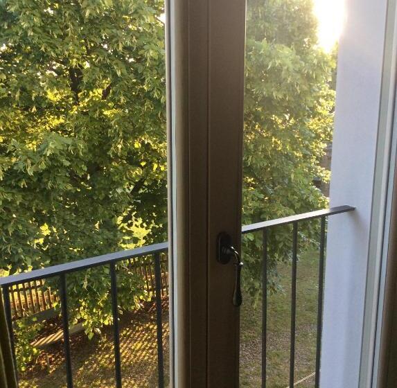 חדר דלוקס נוף לגינה, B&b Al Giardino Dei Mandorli