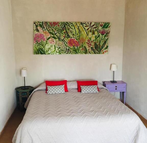 חדר סופריור נוף לגינה, B&b Al Giardino Dei Mandorli