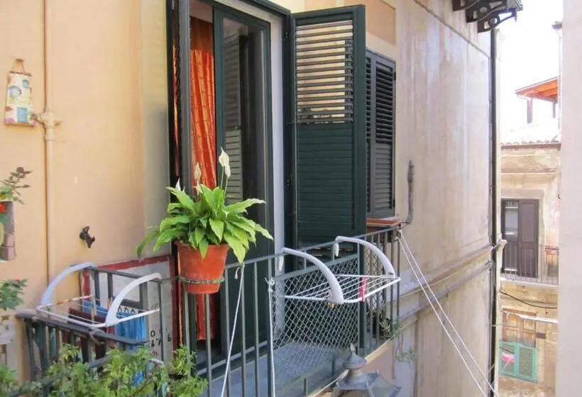 اتاق استاندارد چهار تخته, B&b Casa Dei Mille