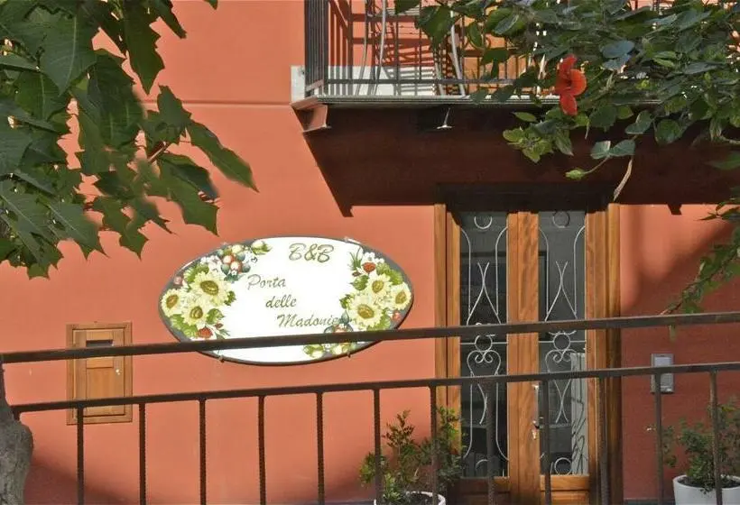Classic Neljän Hengen Huone, B&b Porta Delle Madonie