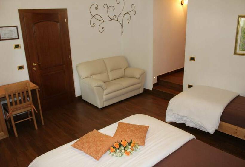 غرفة قياسية ثلاثية, B&b Villa Cinzia